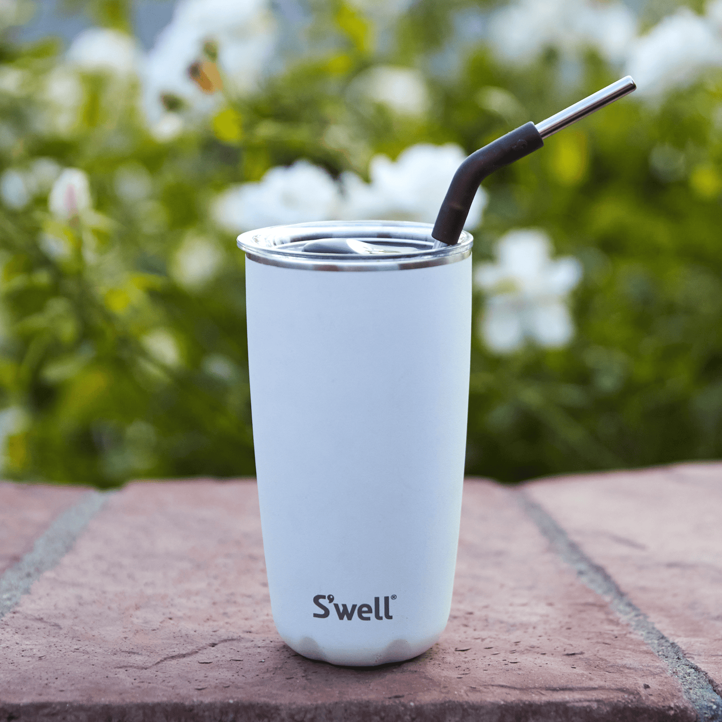 stainless-steel-straw-set-q1 Swell-Stainless-Steel-Straw-Set-Lifestyle-1.png